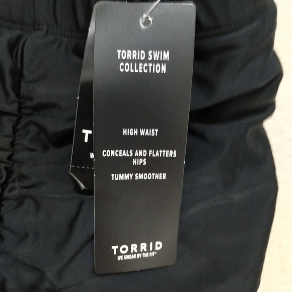 NWT Torrid High Waist Ruched Swim Skirt - Picture 5 of 8